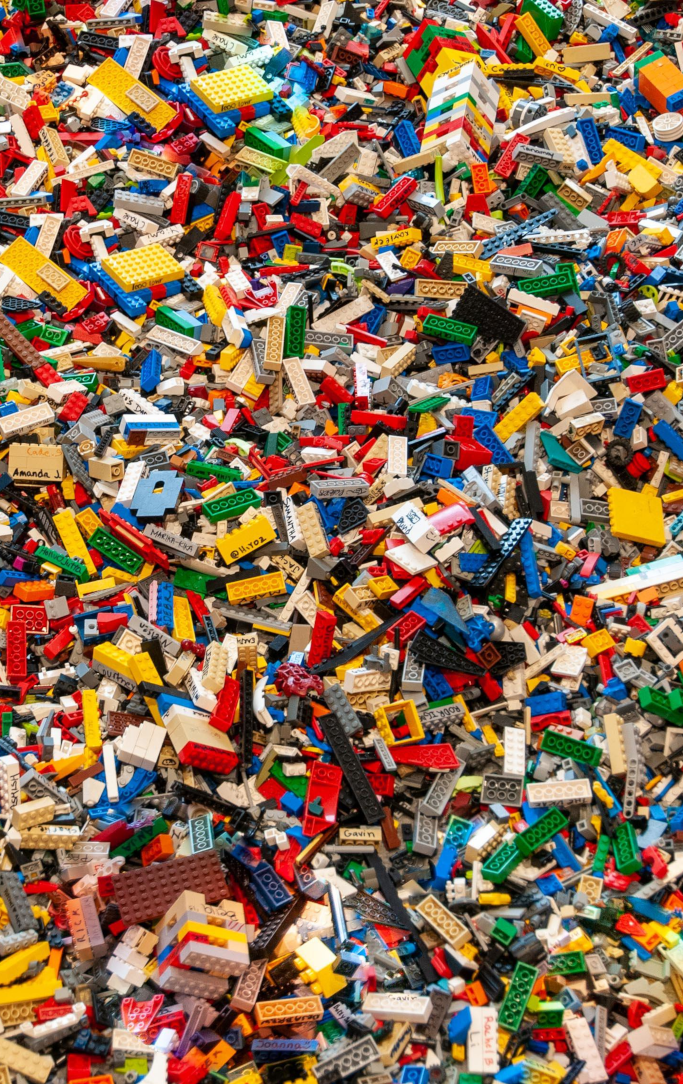 pile of random lego blocks